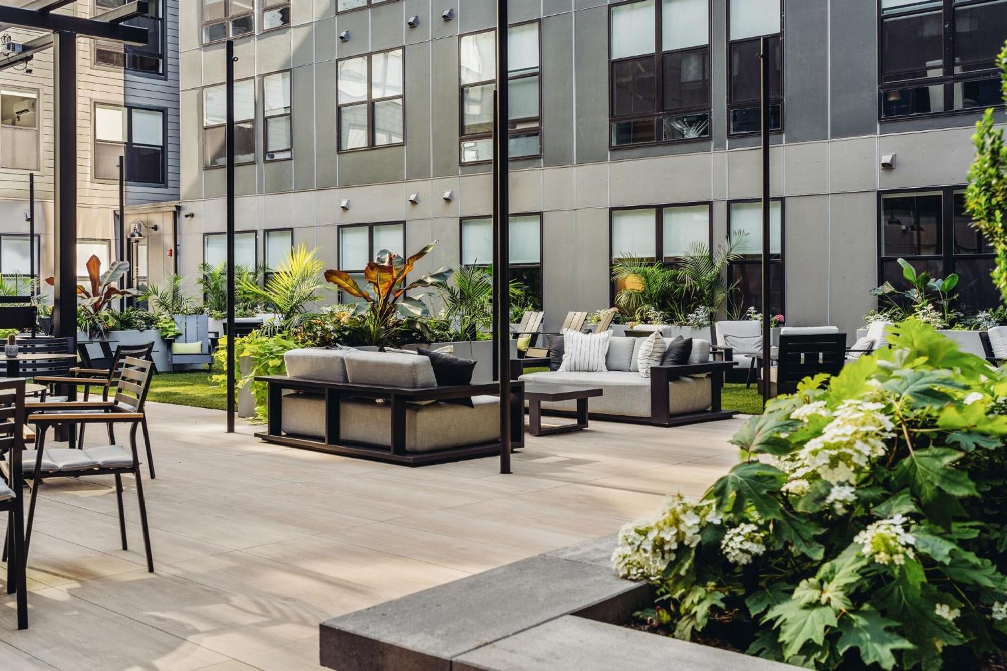 Luxury Apartments By Hyatus At The Asher Stamford Zewnętrze zdjęcie